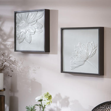 Quatropi 2-Piece Porcelain Flower Framed Wall Artwork Set White 36x36cm