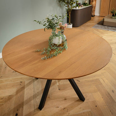 Quatropi Modern 4 Seater Wooden Round Kitchen Dining Room Table Light Oak 140cm