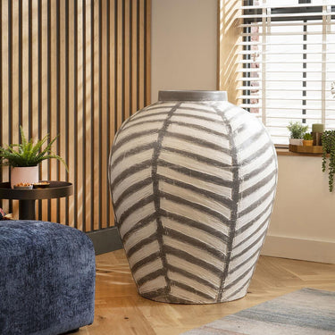 Quatropi Quatropi 132XL Extra Large White Zebra Vase 1000 High
