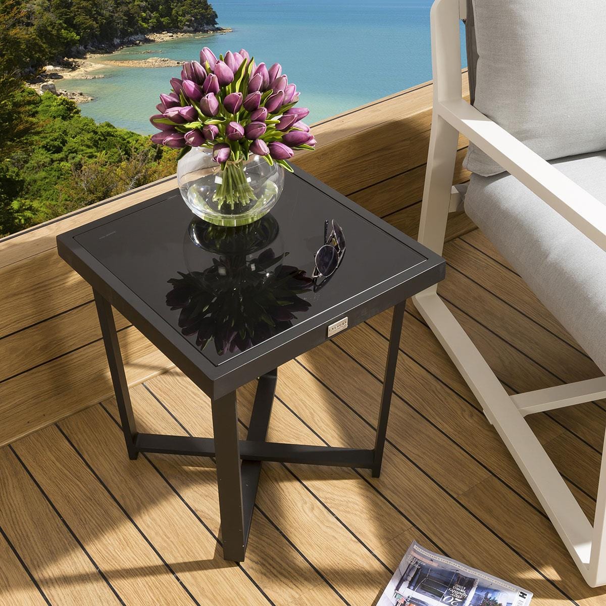 Quatropi Modern Outdoor Patio Glass topped Side Table Black Aluminium Frame Elles