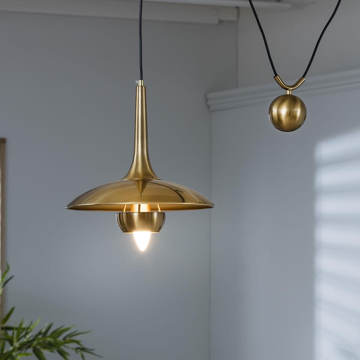 Quatropi Adjustable Rise And Fall Modern Dome Pendant Ceiling Light Gold 30cm