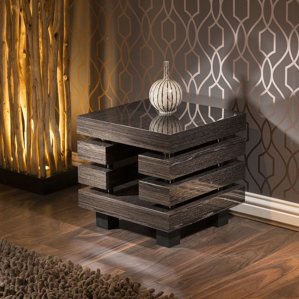 Quatropi Beautiful End / Side / Lamp Table/Tables Square Black Lacquered Veneer