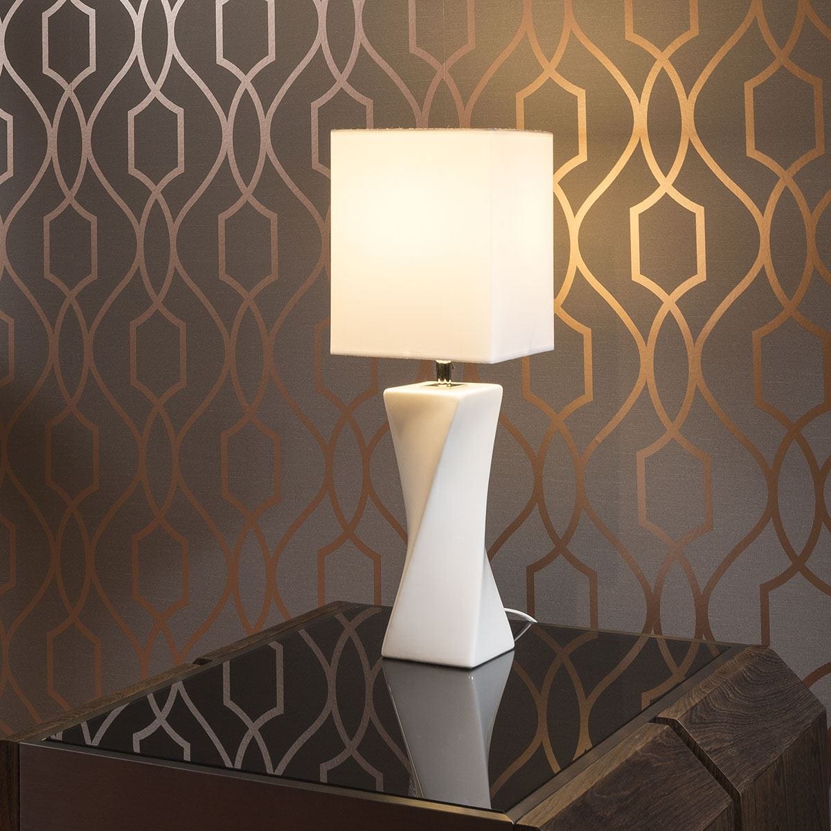 Quatropi Elegant Envy Twiss Table Lamp 520mm White Ceramic Cotton Shade 4403