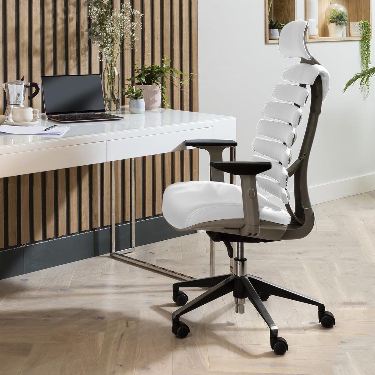 Quatropi Fishbone Ergonomic Leather Office Chair White