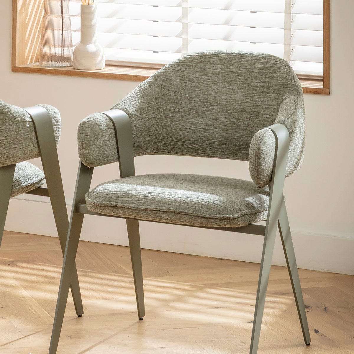 Freya Ultra-Modern Carver Dining Chair Green – Quatropi