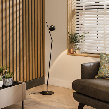 Quatropi Industrial Floor Lamp Black Metal Modern Angled Design - Dimmable LED