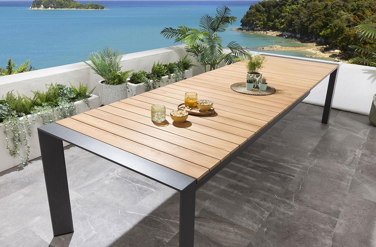 Quatropi Large Extendable 10 Seater Garden Table | Teak Wood & Aluminium 200-320cm × 100cm