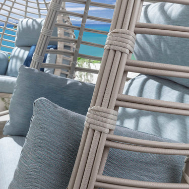 Quatropi Modern Outdoor Garden Hanging Egg Pod Chair Seat Blue