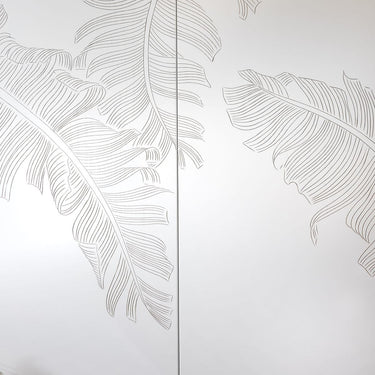 Quatropi Quatropi Display Case 80cm Wide White - Handcarved Wood With Tropical Pattern