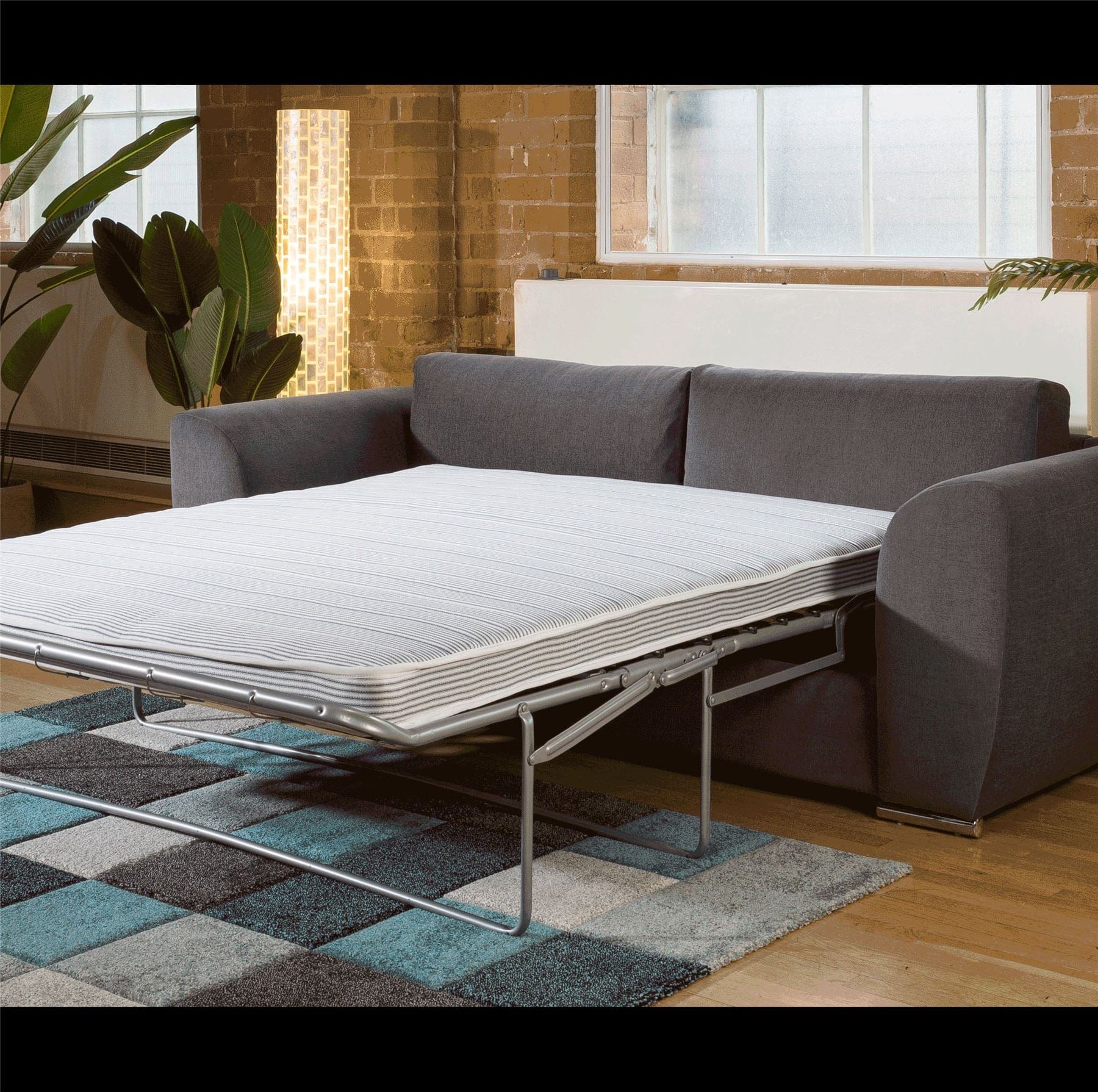 Quatropi Quatropi Modern Large 2400mm wide 3 Seater Settee / Sofabed with arms