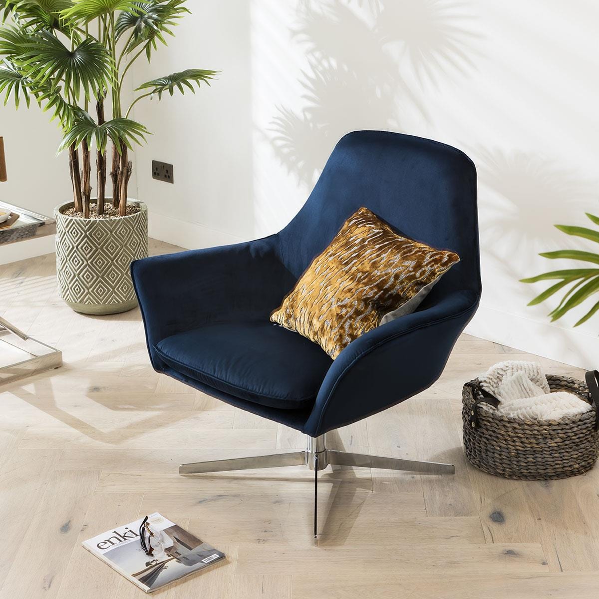 Quatropi Quatropi Swivel Accent Chair Modern Blue Fabric & Silver Metal Base