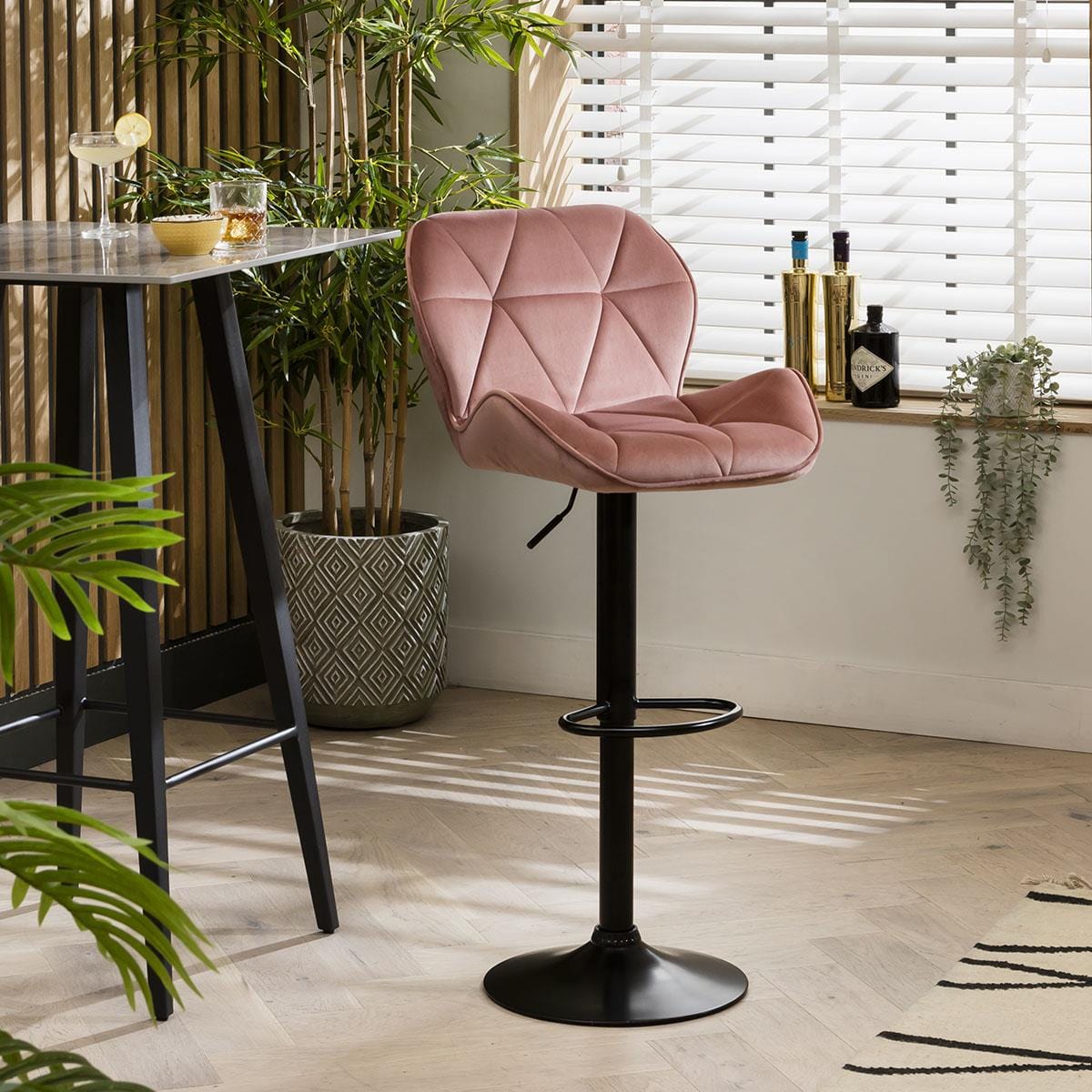 Quatropi Set of 4 Modern Kitchen Bar Stools - Chic Pink Velvet - Adjustable Seat Height