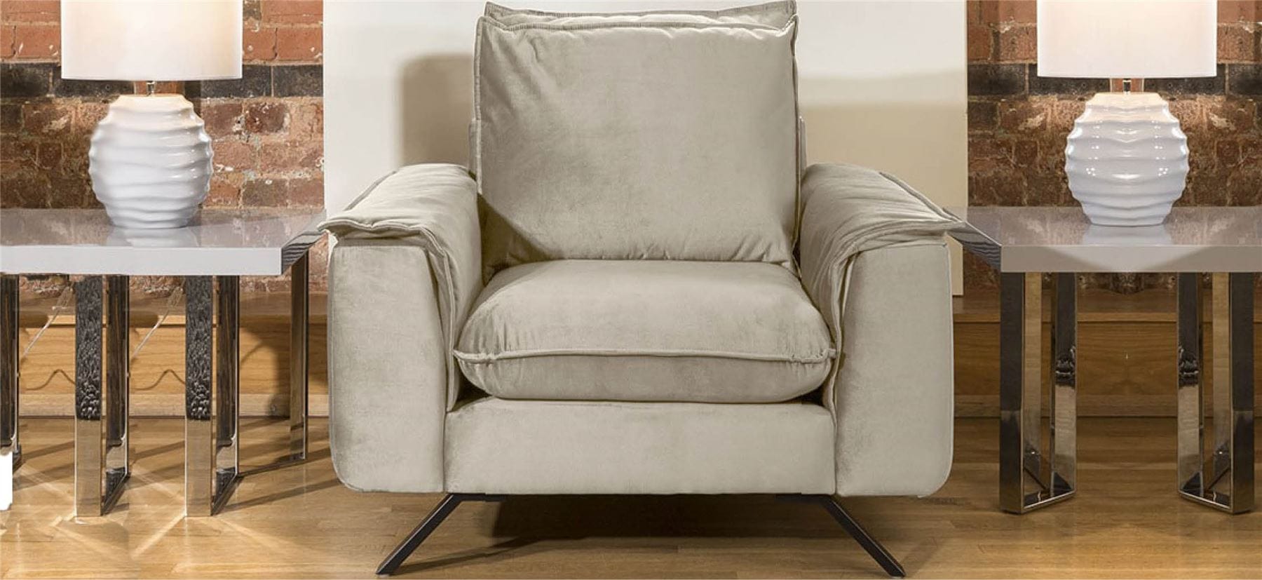 Quatropi Ellie Range Large Armchair / Single Chair Many Fabrics 960mm wide