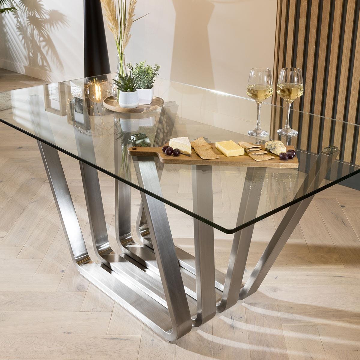 Quatropi Quatropi 6-Seater Glass Dining Table | Silver Pedestal 160cm × 90cm