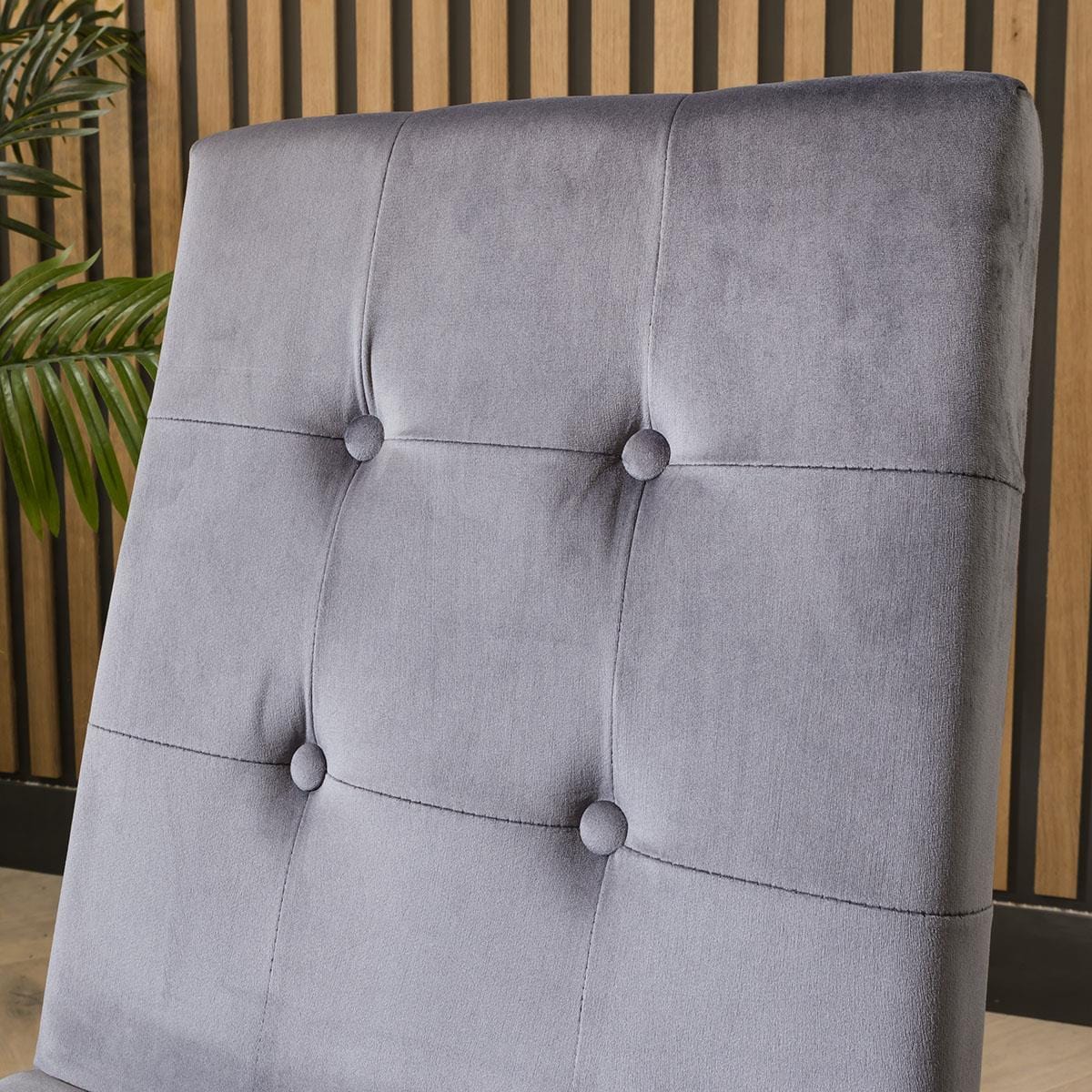 Quatropi Quatropi Dining Chair Set of 2 Grey Velvet Tufted on Chrome Legs
