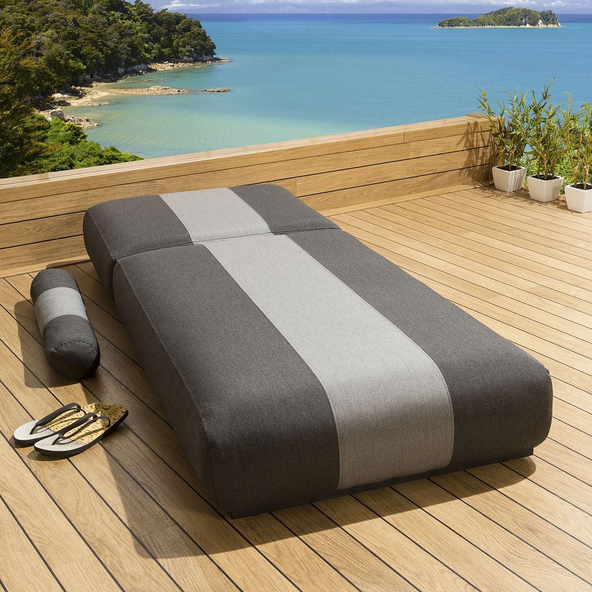 Quatropi Quatropi Premium Garden Fabric Lounger / Sunbed / Day Bed Black / Grey Cancun